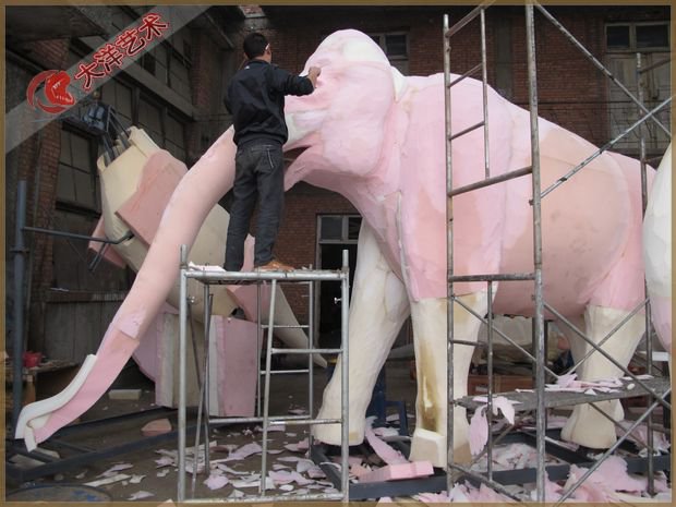 仿真恐龍制作現(xiàn)場-動物制作現(xiàn)場