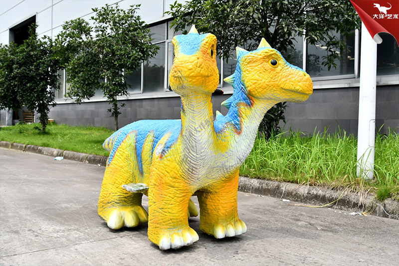 商場廣場恐龍電瓶車，火爆電動(dòng)恐龍車24V無刷電機(jī)