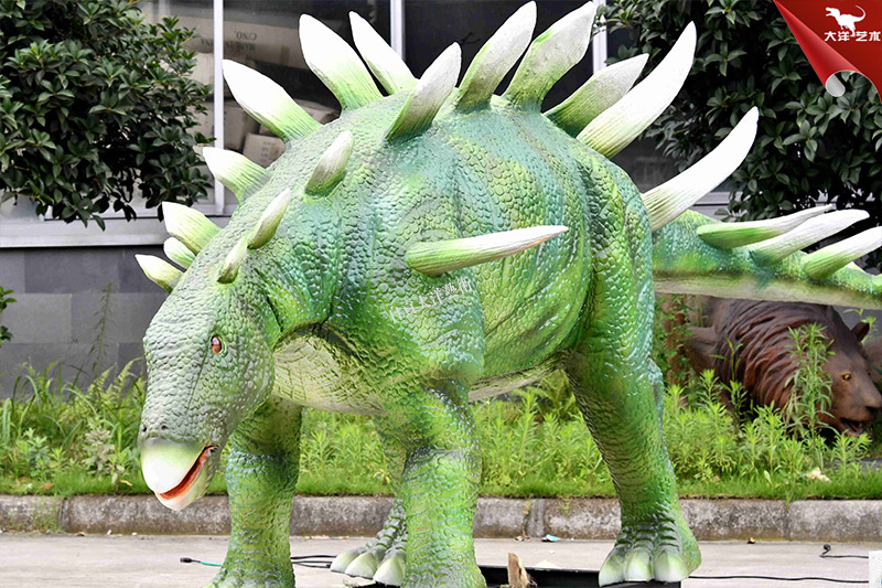 釘狀龍，劍龍仿真模型